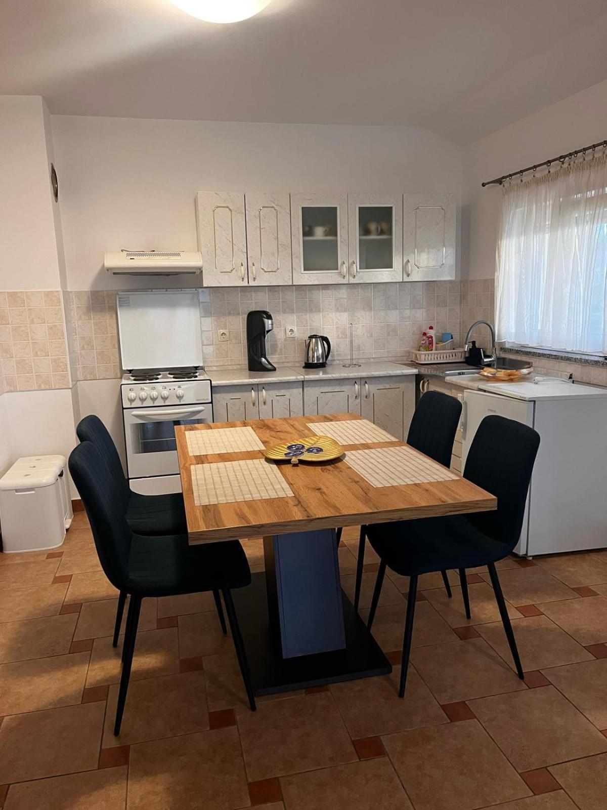 Apartments Jadranka Malinska Luaran gambar