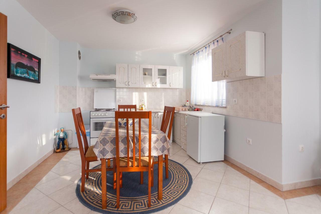 Apartments Jadranka Malinska Luaran gambar