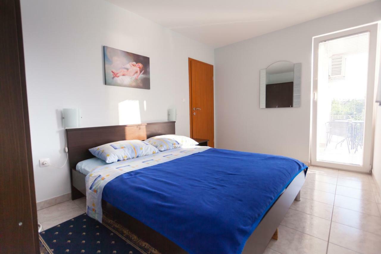 Apartments Jadranka Malinska Luaran gambar